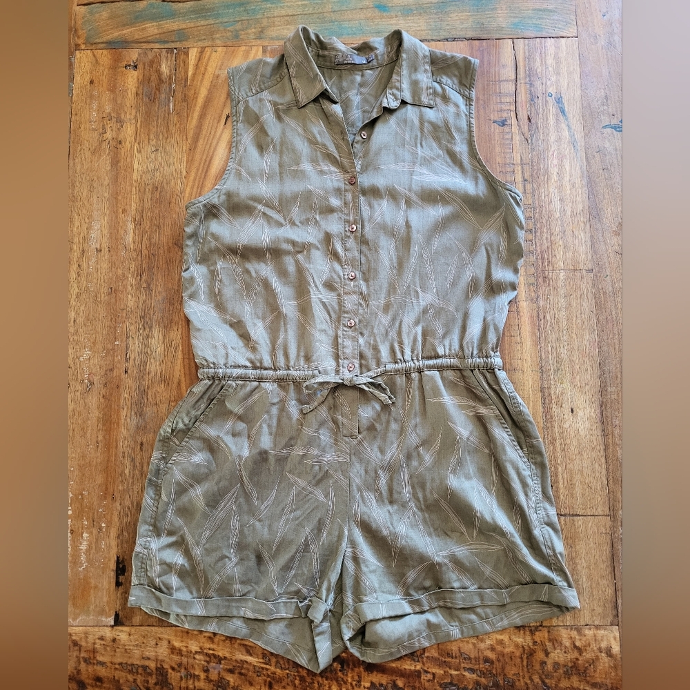 Prana Womens Med Rye Green Leaves Weekend Escape Short Romper Sleeveless B1